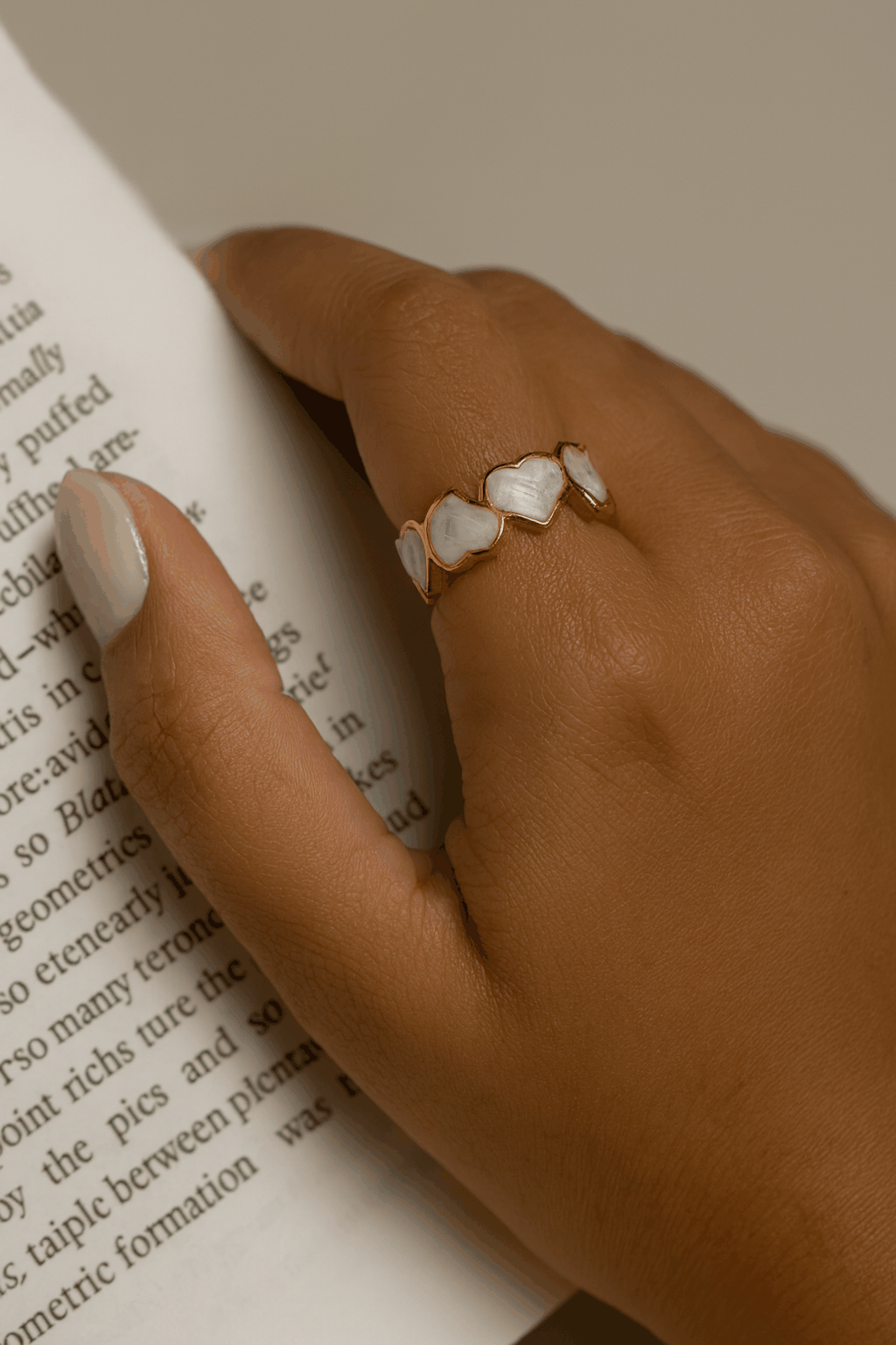 Serenza Hearts 18K Gold Plated Adjustable Ring | Pearlescent Leaf Heart Pattern Band, Waterproof & Non-Tarnish House Of RISMÉ